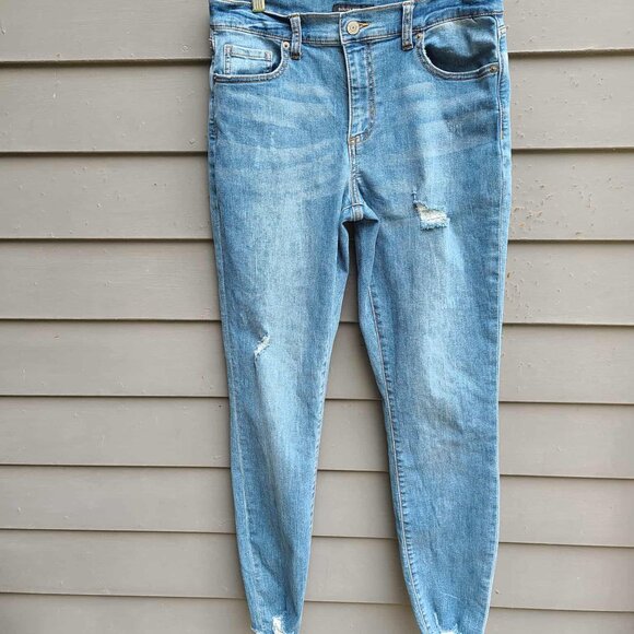 Banana Republic Factory Distressed Skinny Fit Jeans size 28/6 - Picture 1 of 15